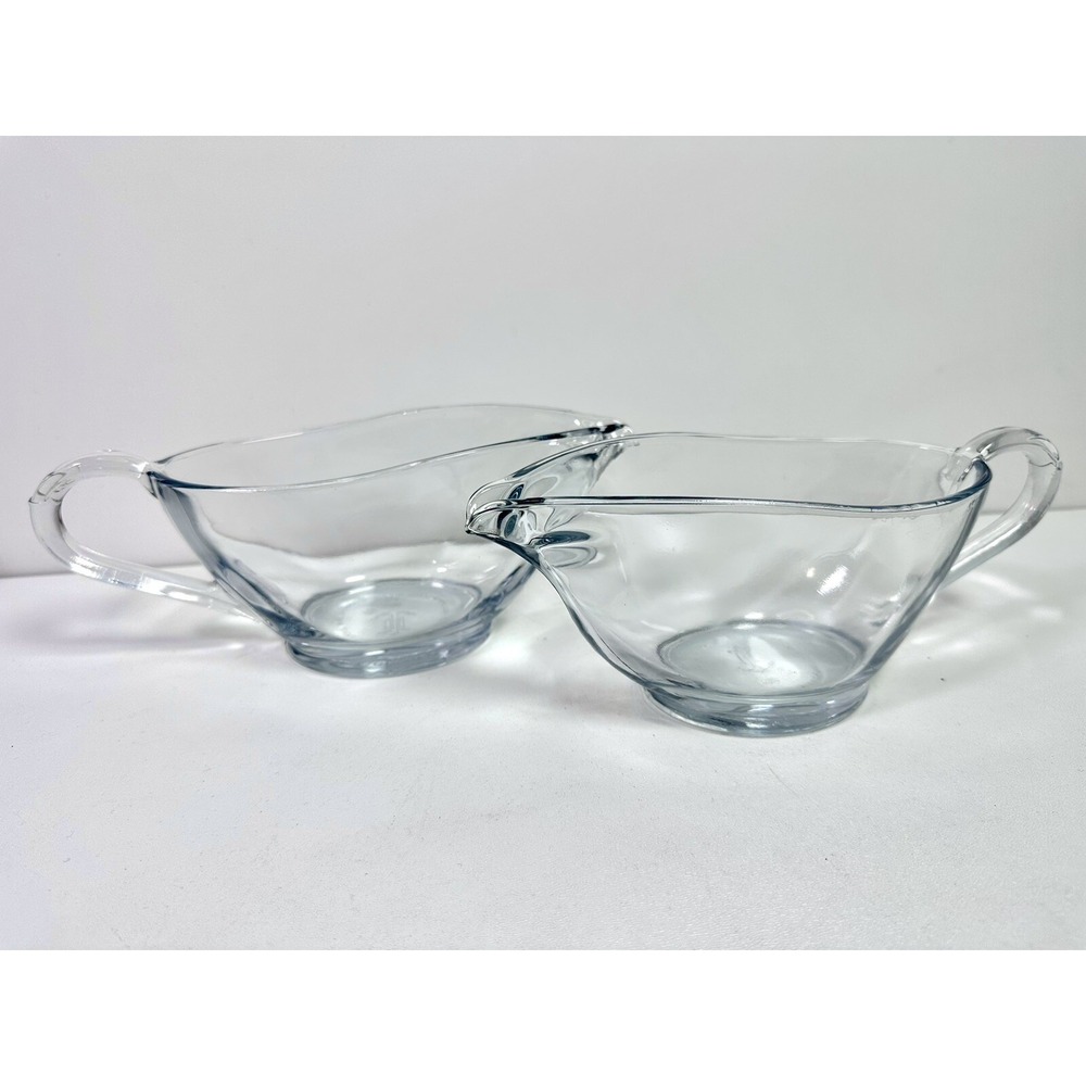 A Pair Of Vintage Clear Glass Gravy Boats.  Gravy, Dressing, Syrup, Etc. EUC